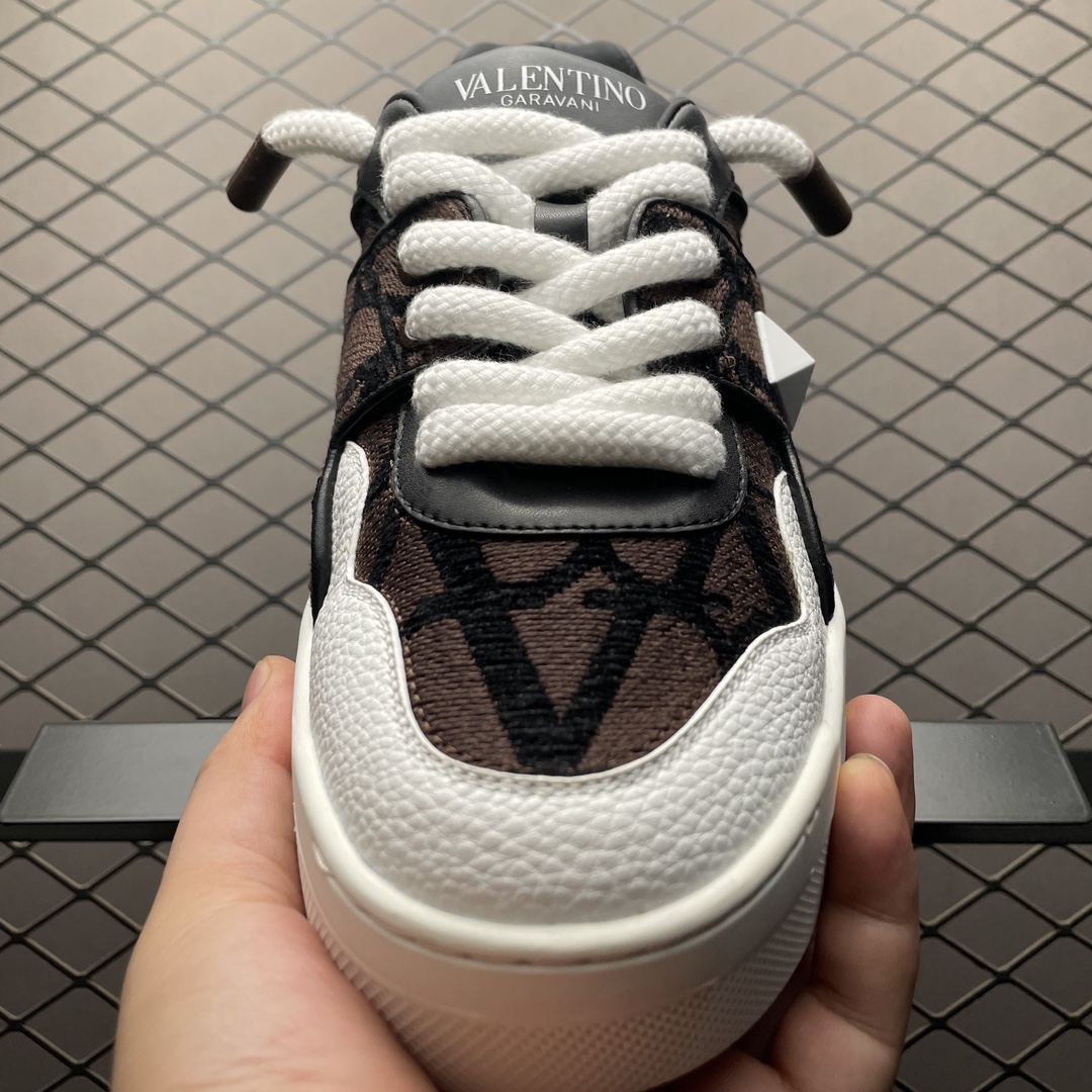Replica Valentino Shoe Valentino One Stud