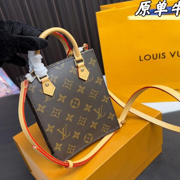 Replica Louis Vuitton Bag 14*18CM