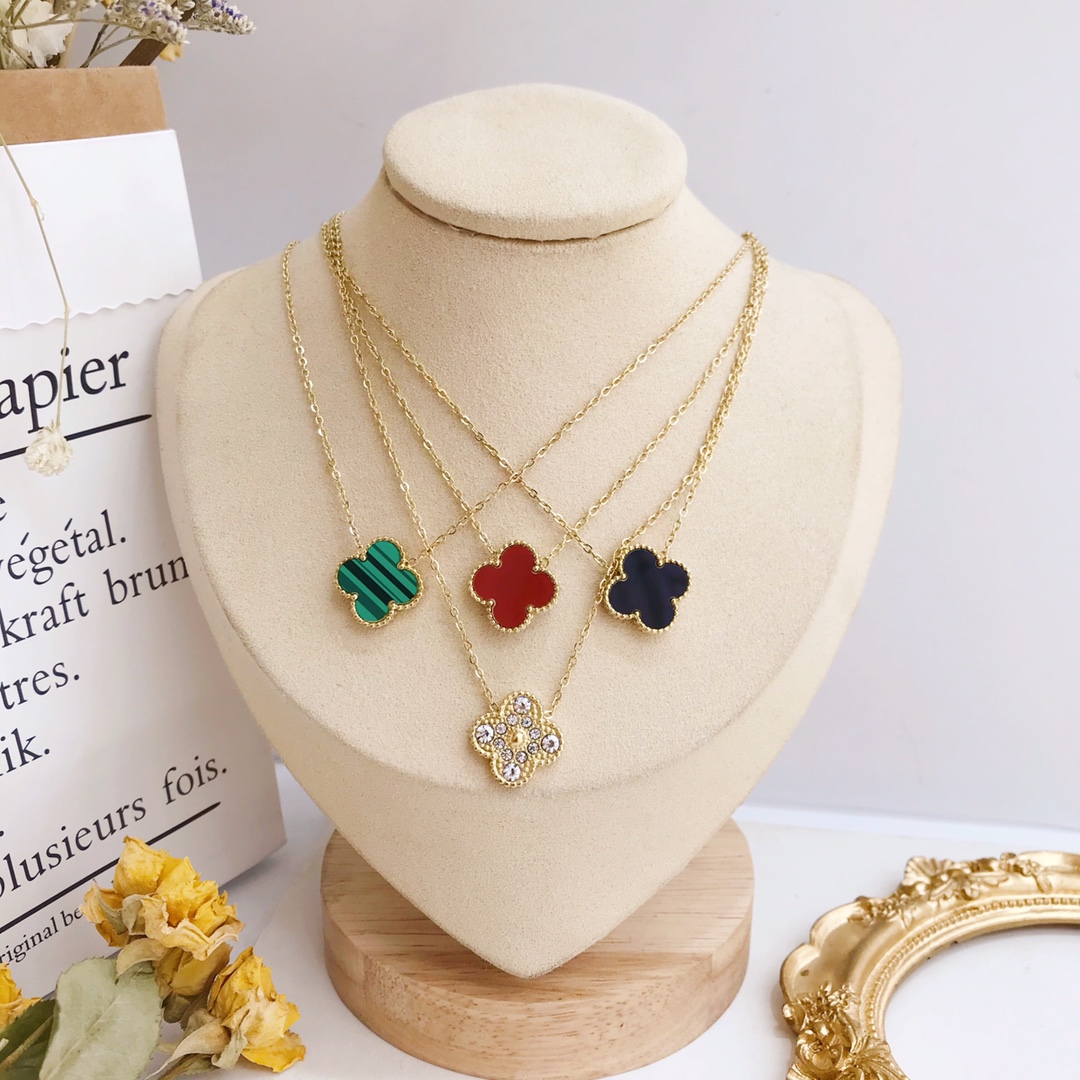 Replica VanCleef Arpels Necklace