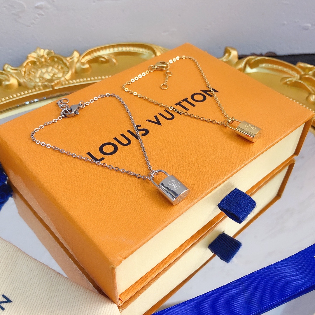Replica LOUIS VUITTON Bracelet