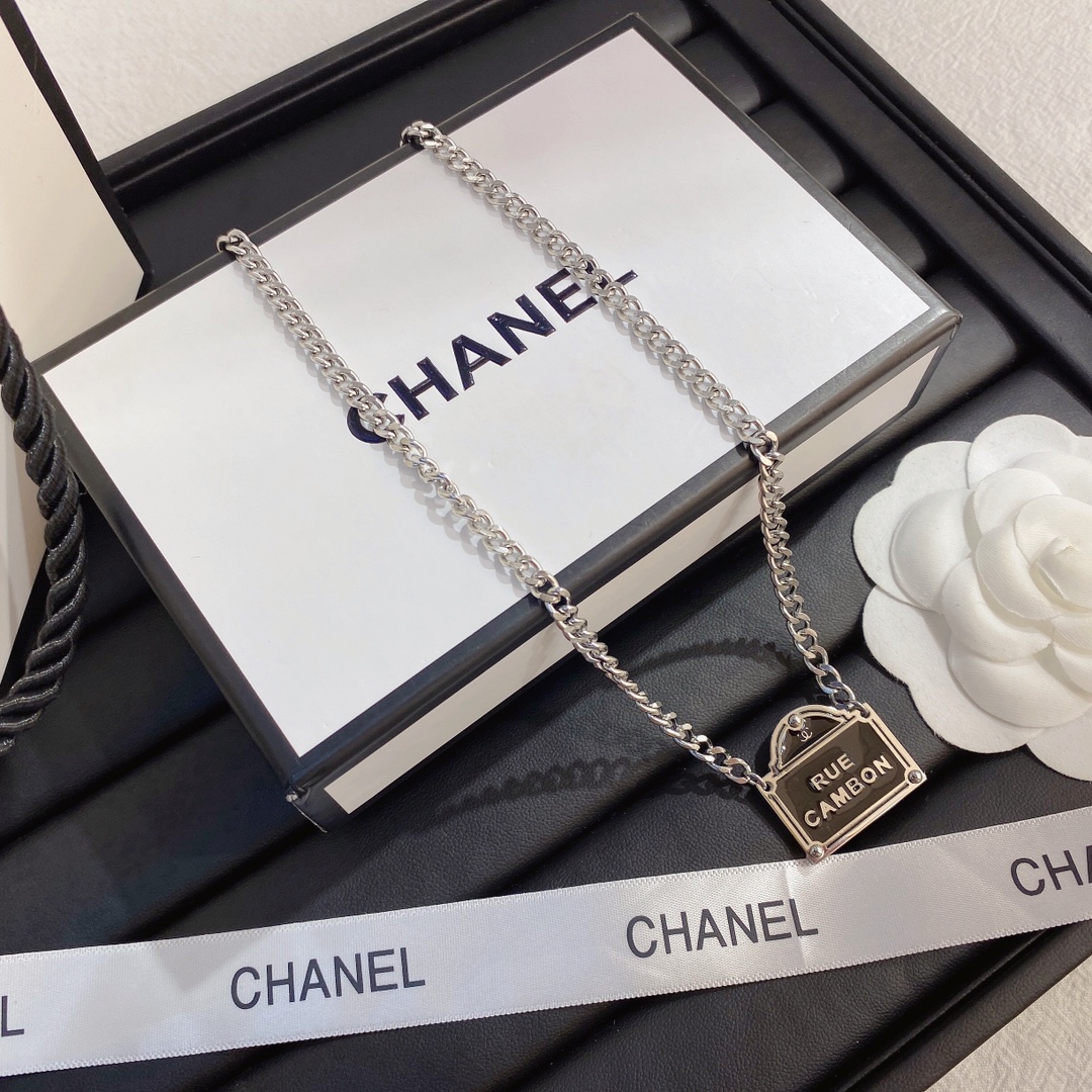 Replica CHANEL Necklace