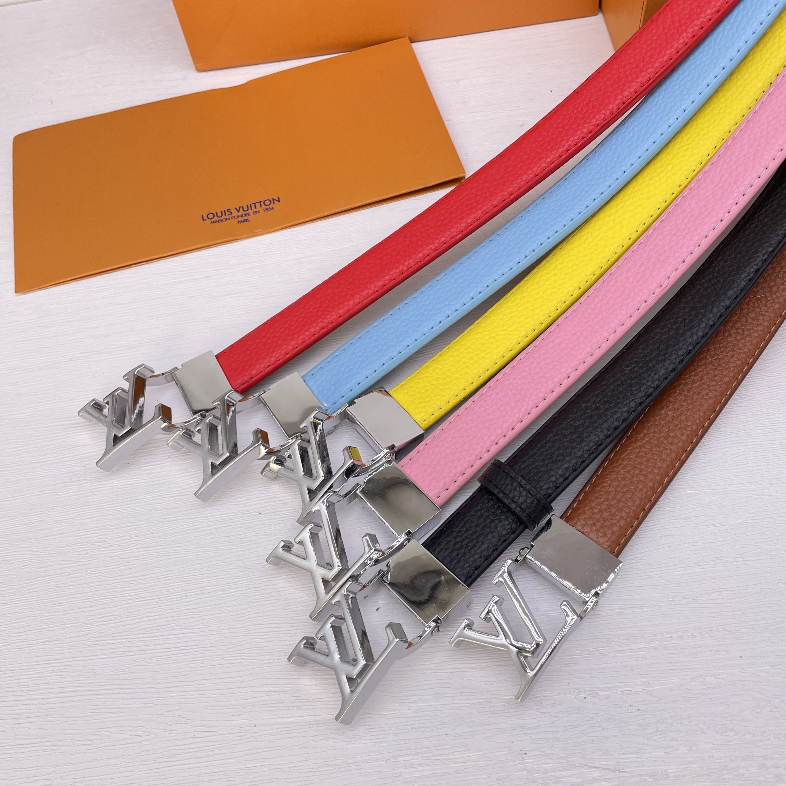 Replica LV belt
