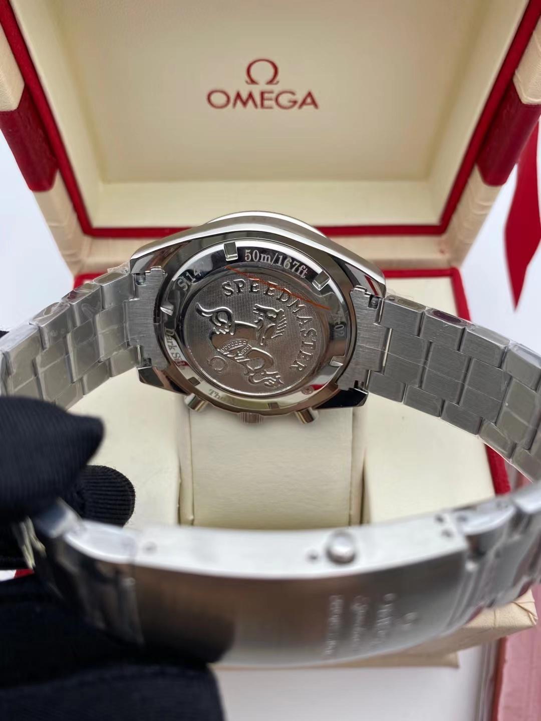 Replica OMEGA Speedmaster 904l Stainless Steel Quartzl Watch 44MM