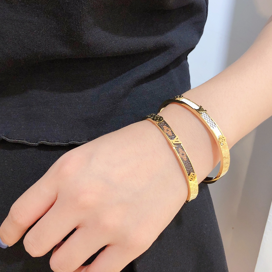 Replica LOUIS VUITTON Bangle