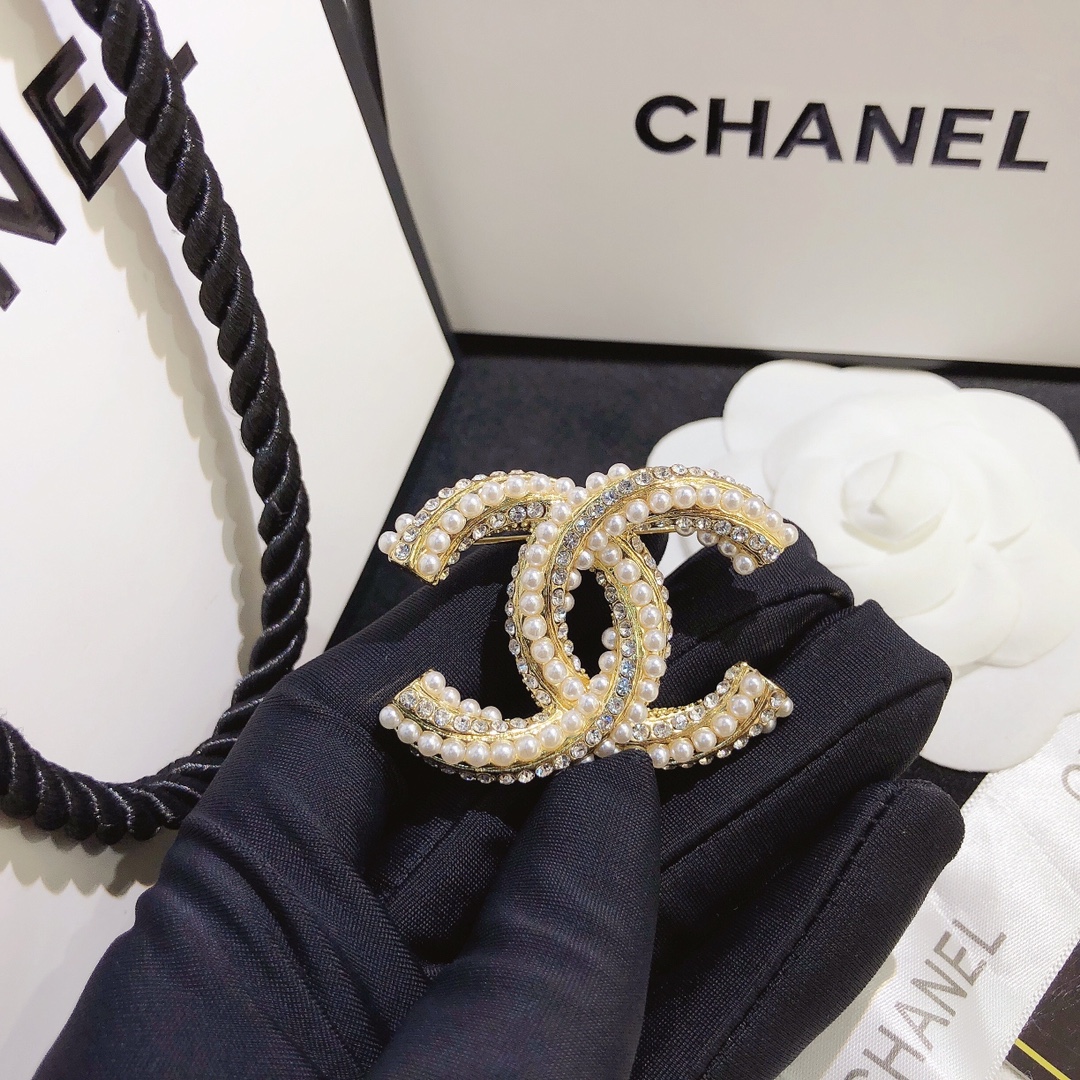 Replica CHANEL Brooch