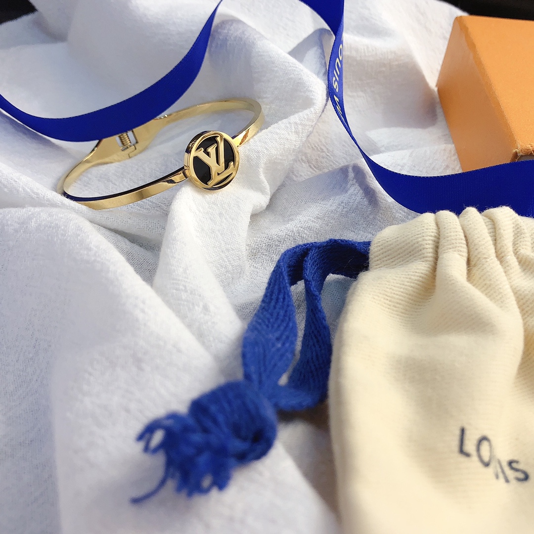Replica LOUIS VUITTON Bangle