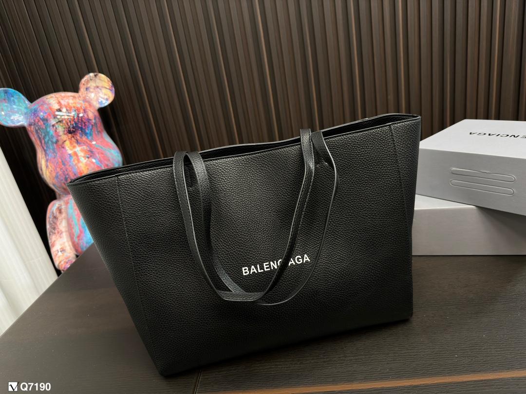 Replica Balenciaga Bag 36*28CM