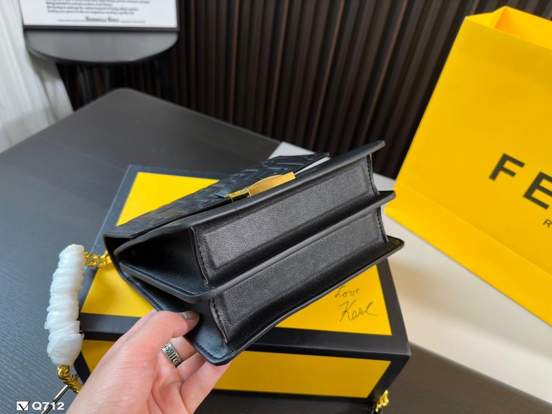 Replica Fendi Bag 22*15CM