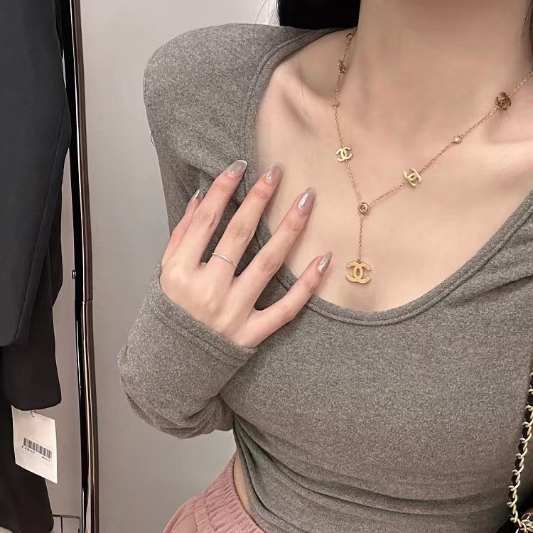 Replica CHANEL Necklace