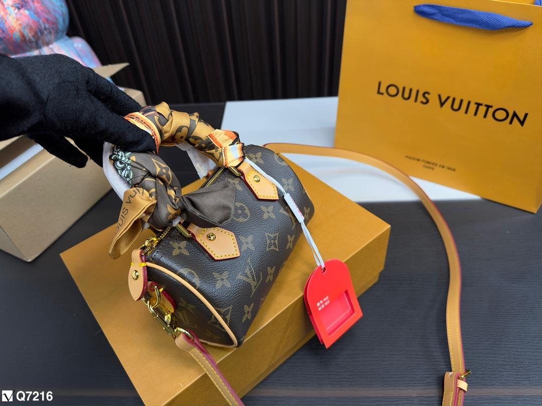 Replica Louis Vuitton Bag 16*10CM