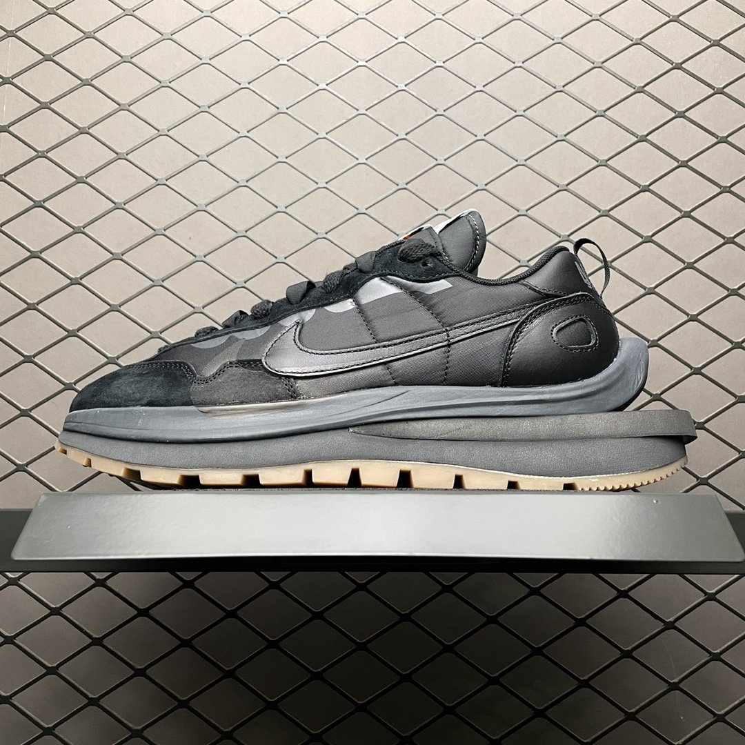 Replica Nike Shoe Sacai X Nike VaporwaffleDD1875-001 36-46