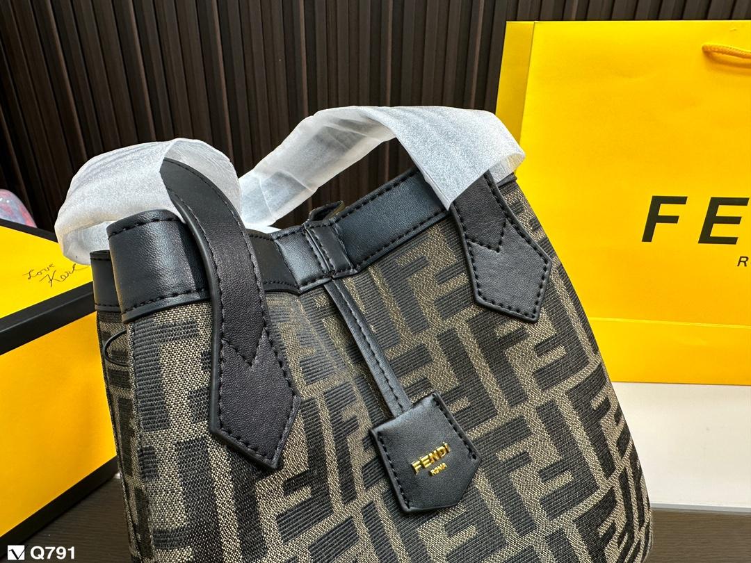 Replica Fendi Bag 27*26CM