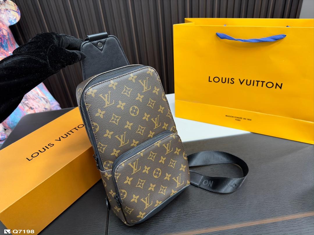 Replica Louis Vuitton Bag 18*CM