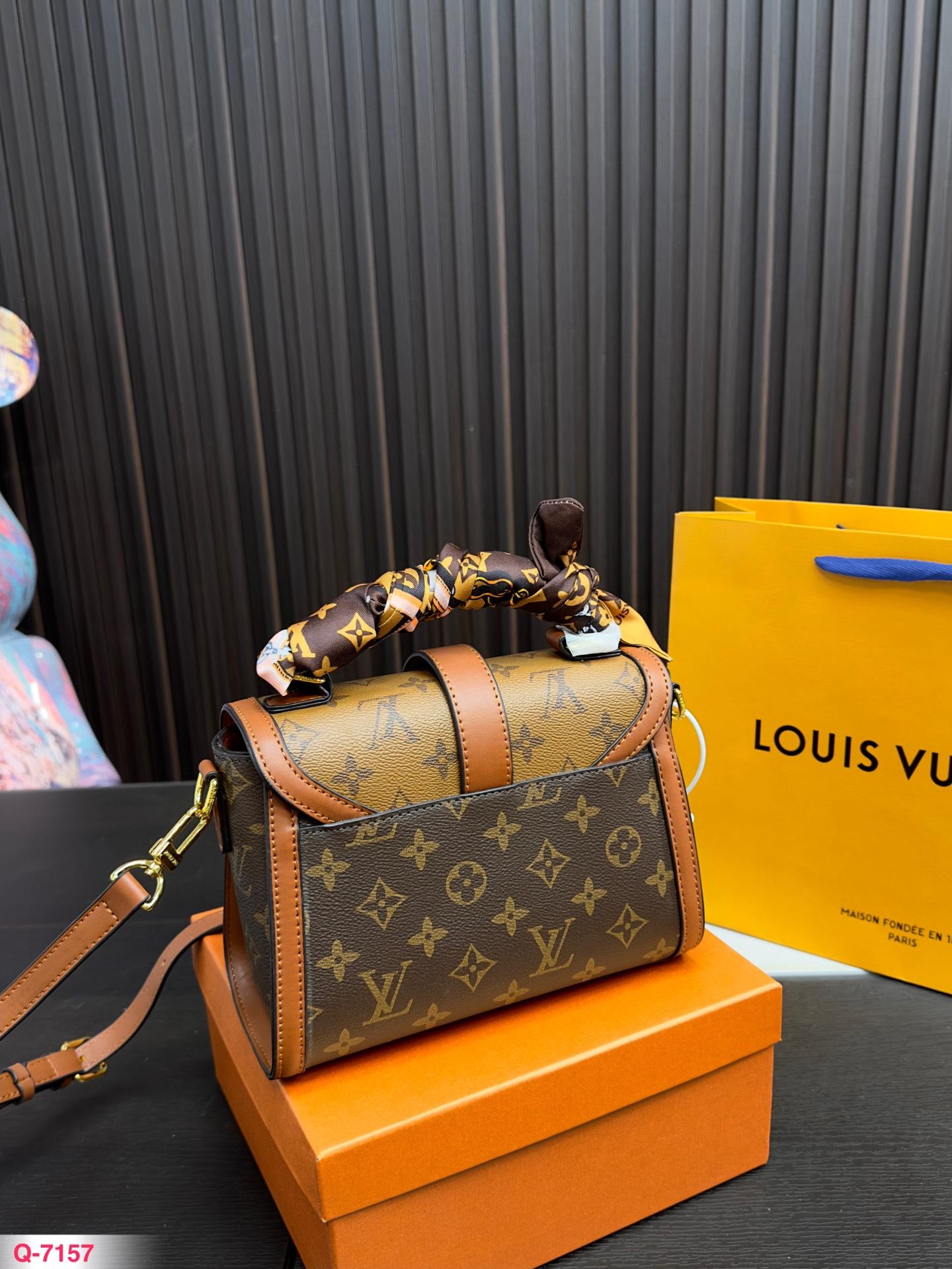 Replica Louis Vuitton Bag 20*15CM