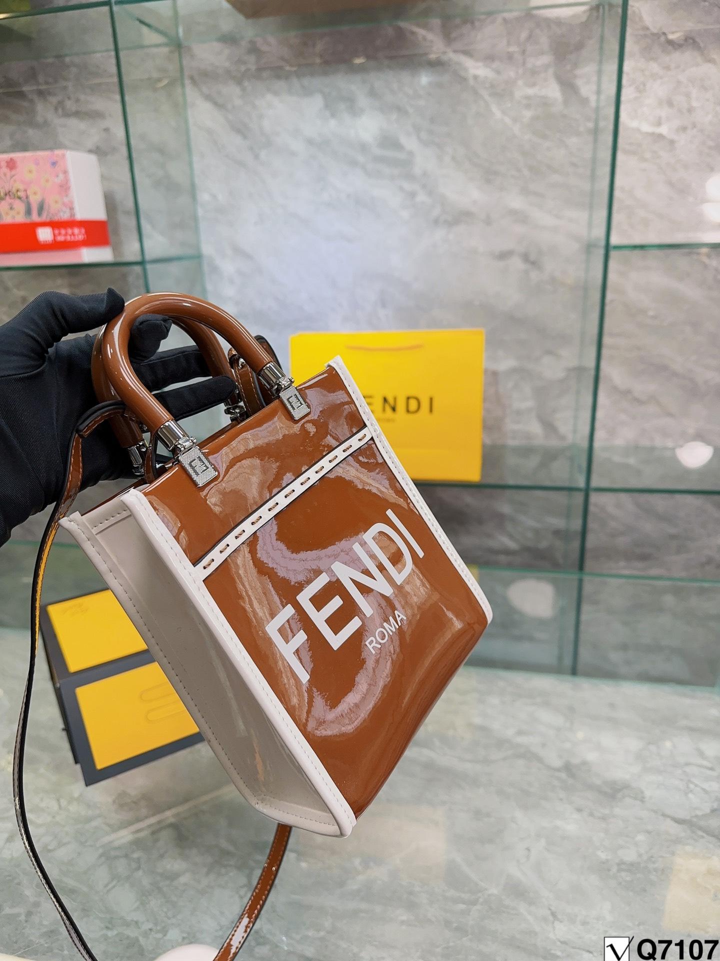 Replica Fendi Bag 26*19CM