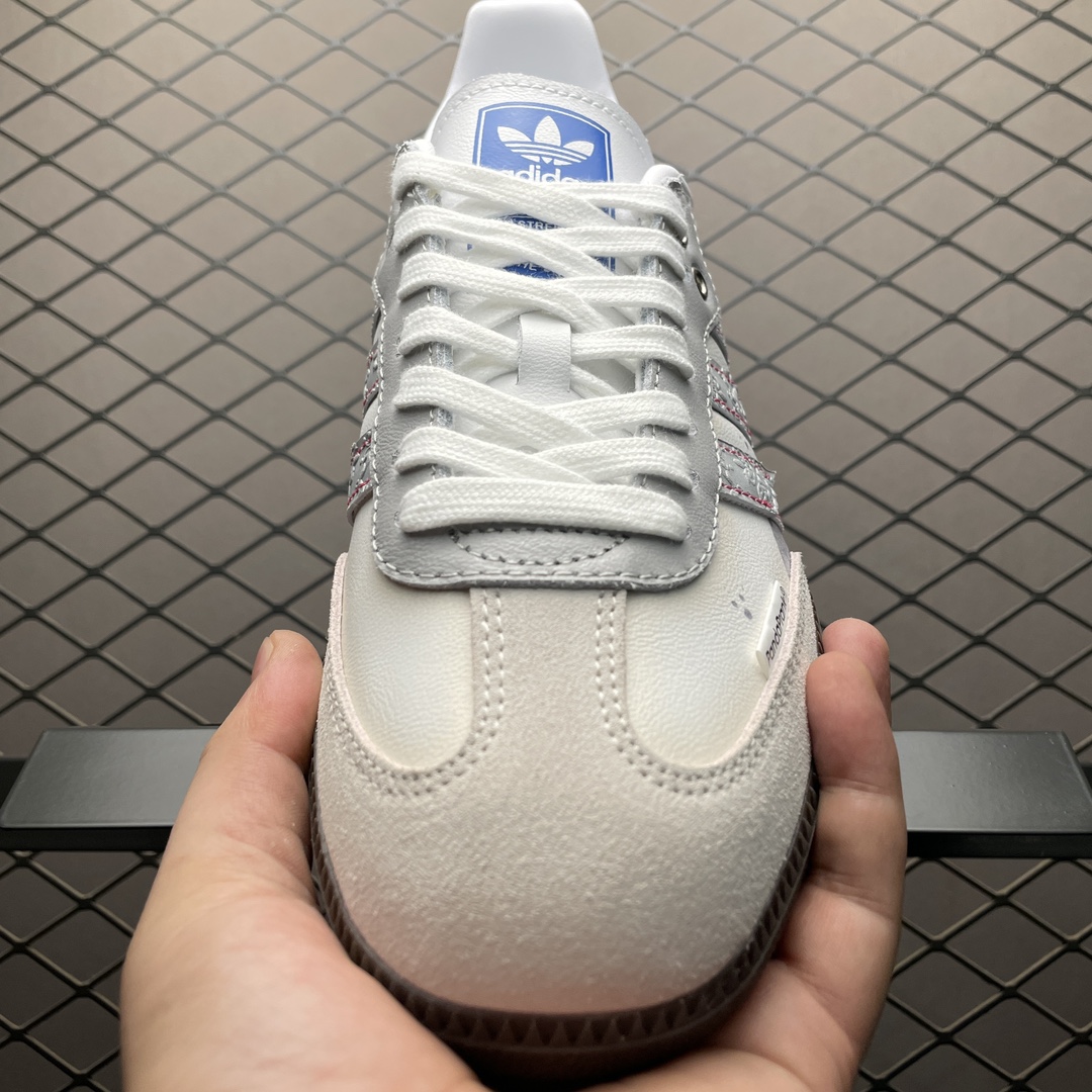 Replica Adidas Shoe Panda Prank x Adidas Samba