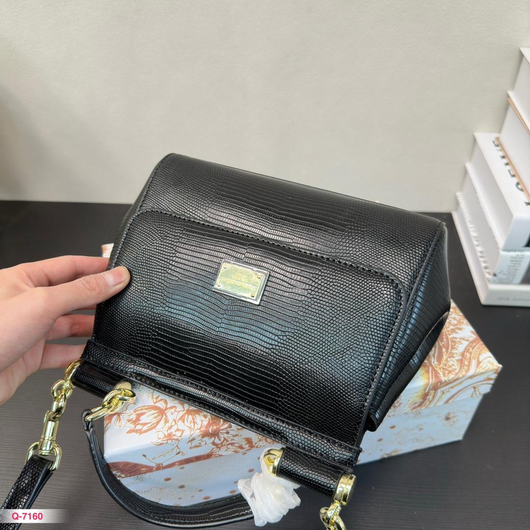 Replica Dolce Gabbana Bag 21*18CM