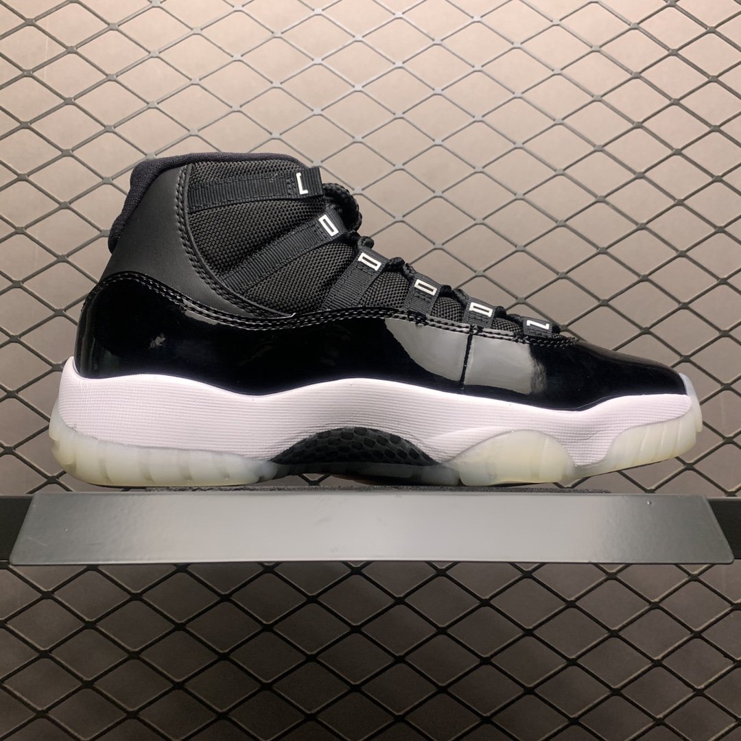 Replica Air Jordan Shoe Air Jordan 11 Silver Eyelets CT8012-011 36-47.5