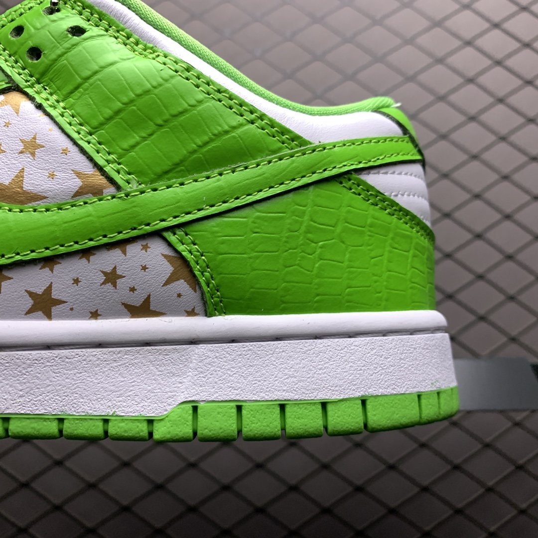 Replica Nike Dunk SB Shoe Supreme x Nike SB Dunk Low SUP DH3228-104 36-47.5
