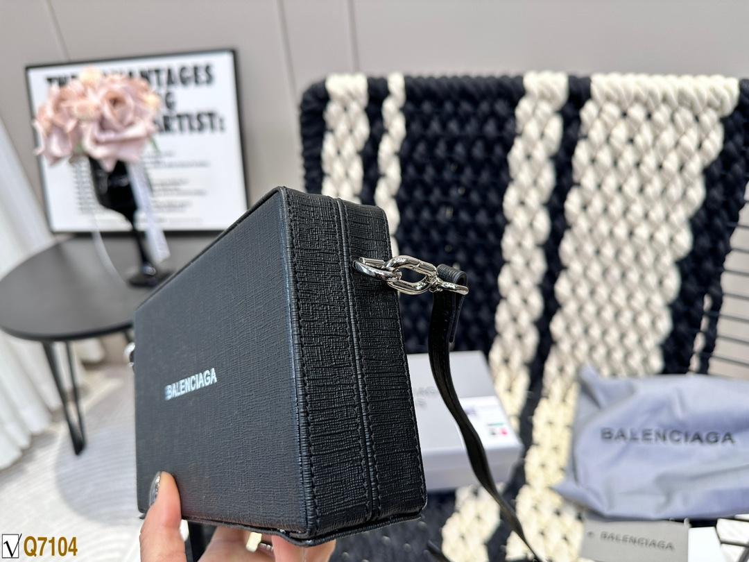 Replica Balenciaga Bag 19*12CM