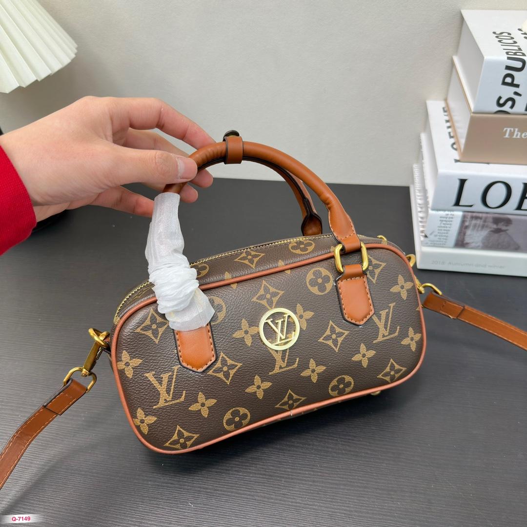 Replica Louis Vuitton Bag 22*11CM