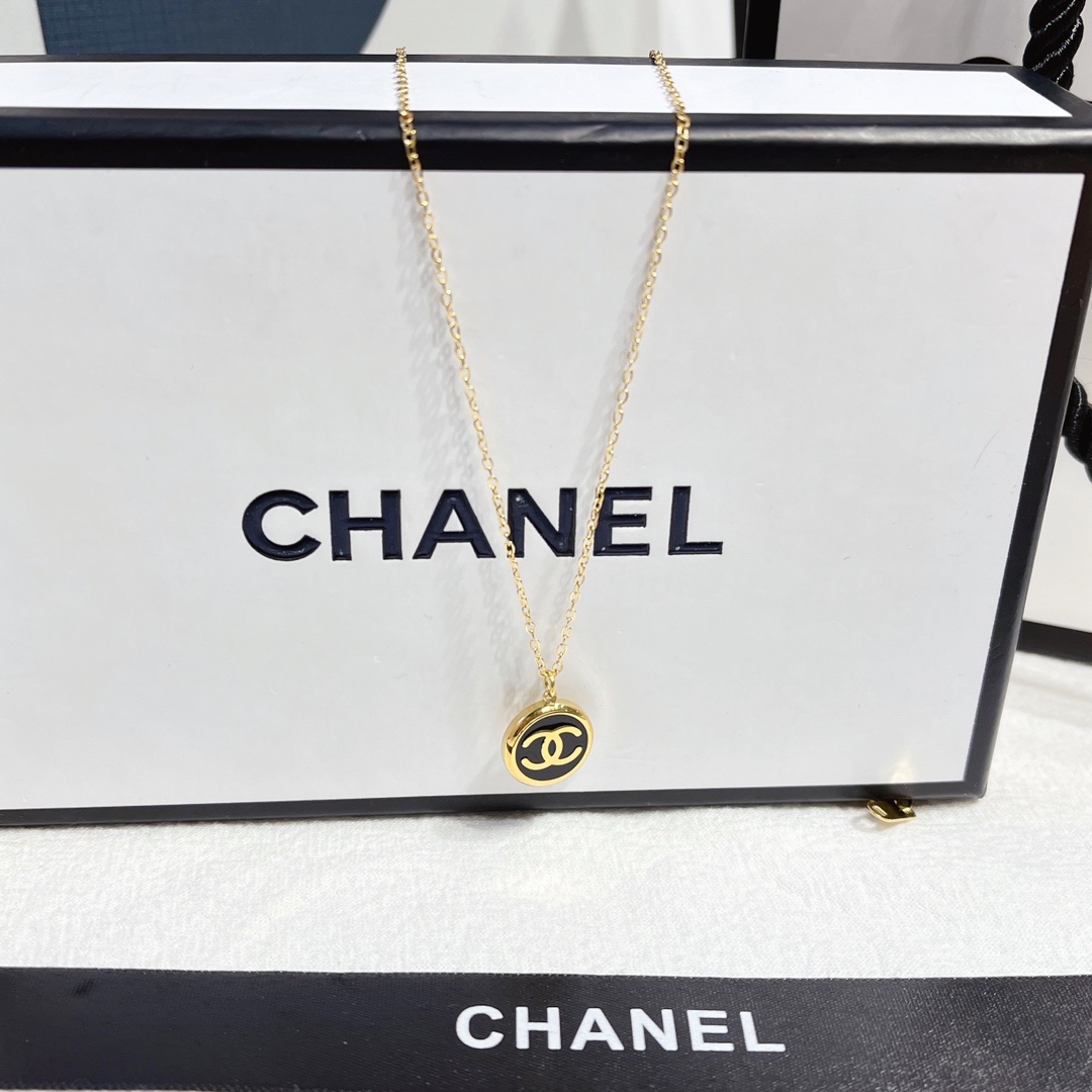 Replica CHANEL Necklace