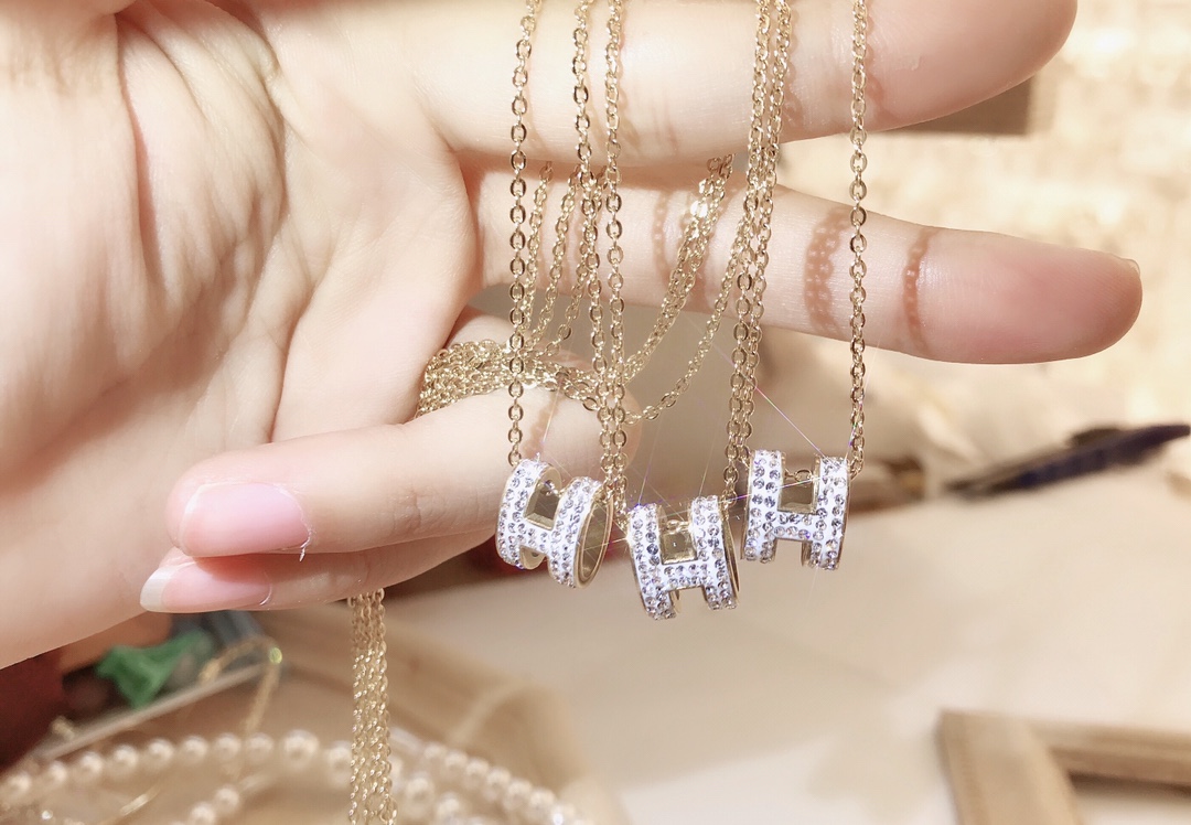 Replica HERMES Necklace