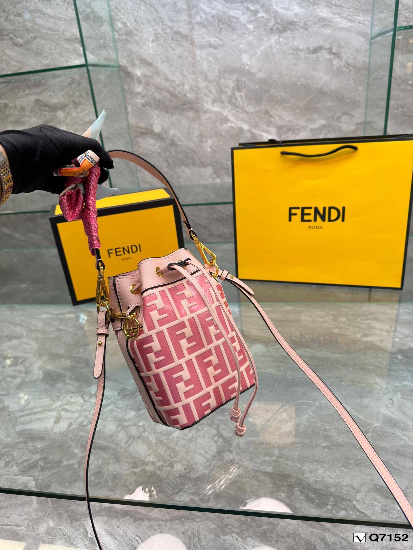 Replica Fendi Bag 15*21CM