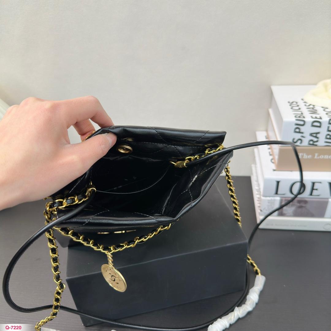 Replica Chanel Bag 22*18CM
