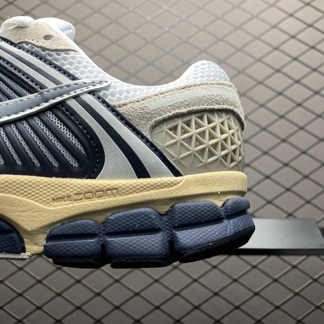 Replica Nike Shoe Nike Zoom Vomero 5 HF4259-100 Size 35.5-46