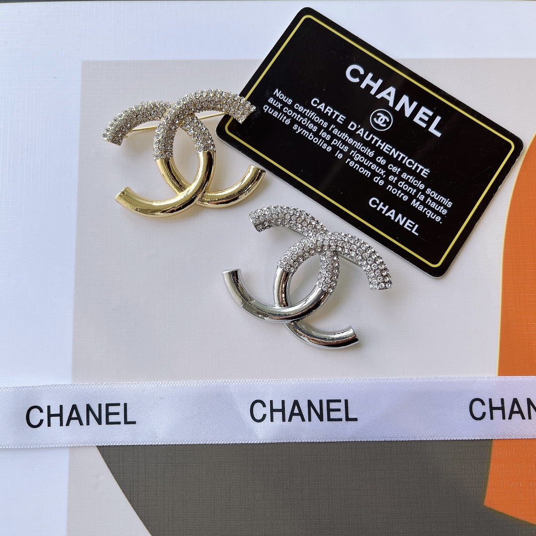 Replica CHANEL Brooch