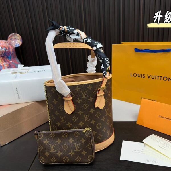 Replica Louis Vuitton Bag 22*25CM