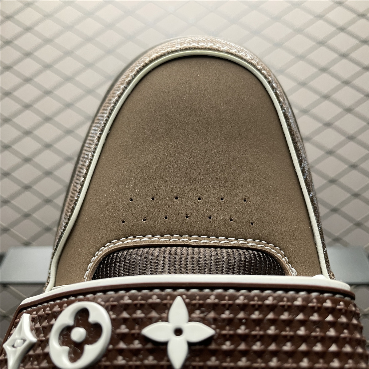 Replica LV Shoe  Louis Vuitton  LV Trainer