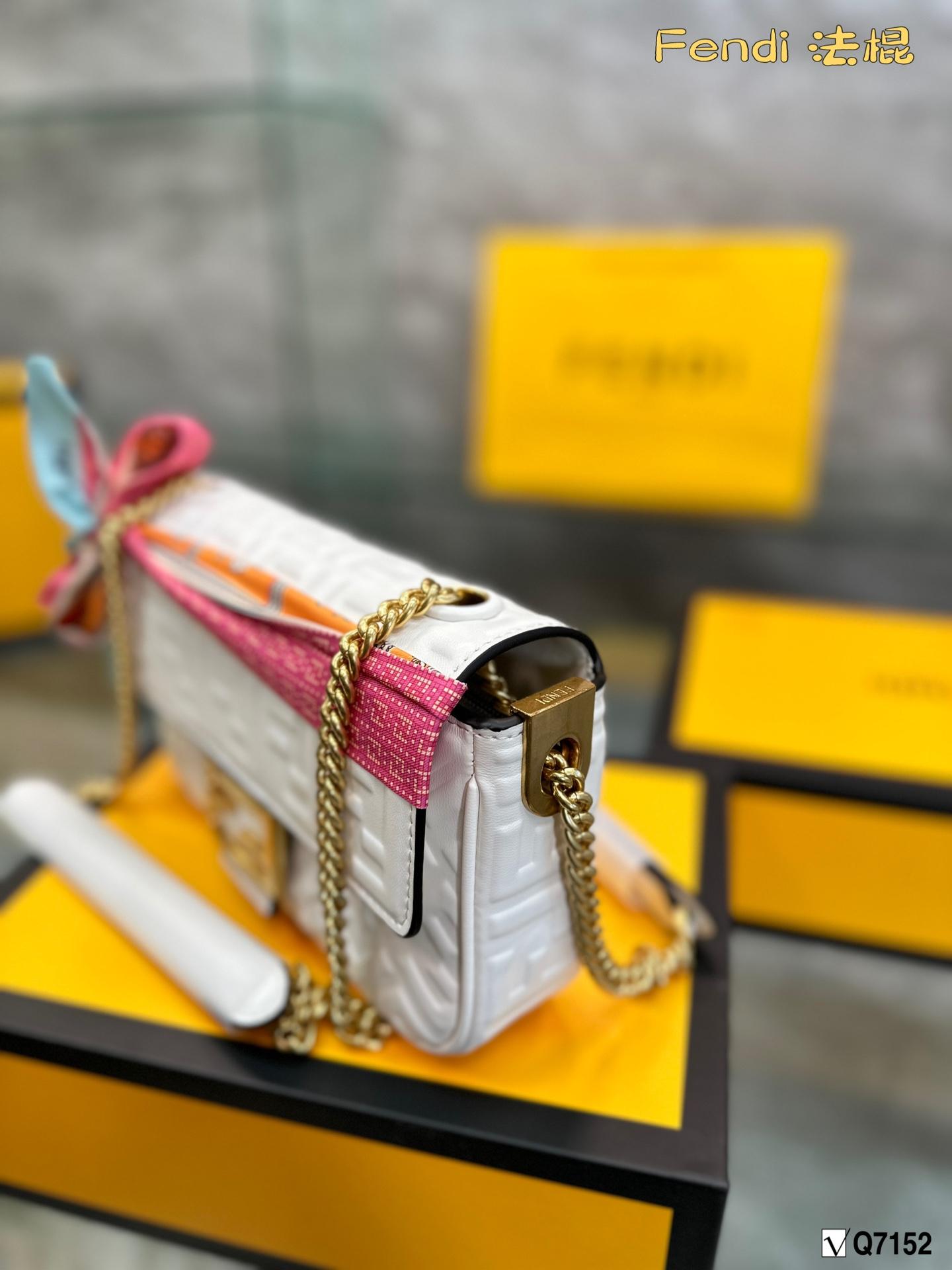 Replica Fendi Bag 23*12CM