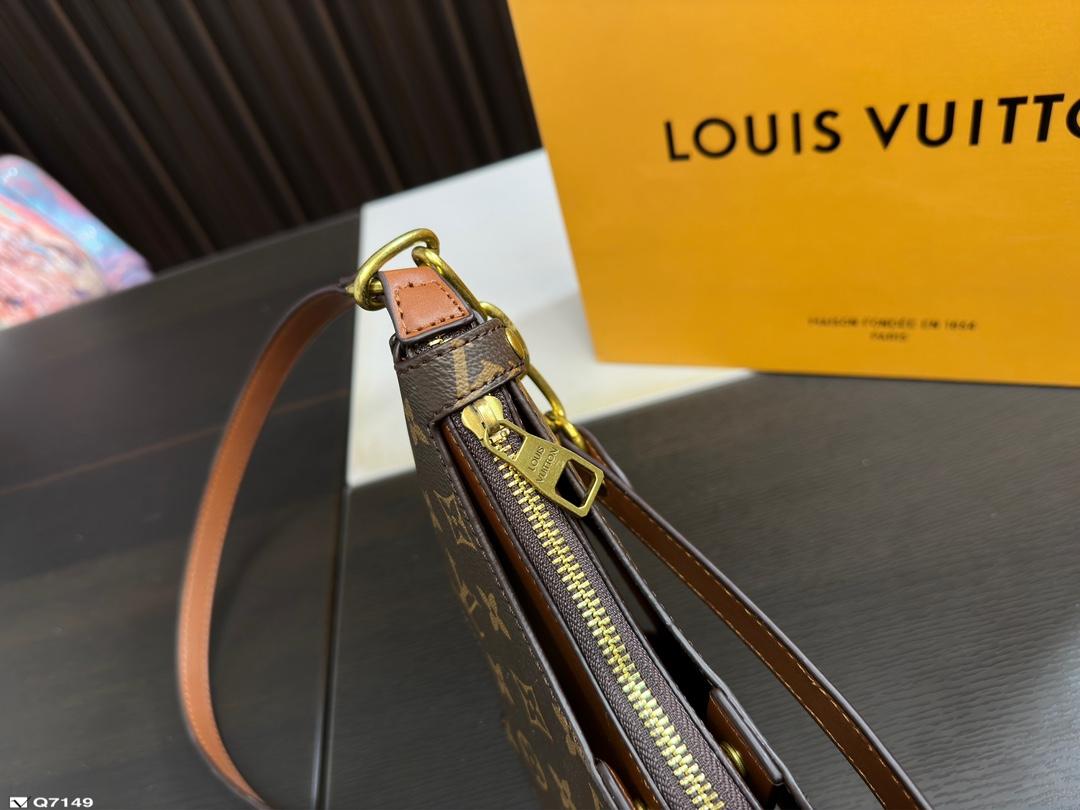 Replica Louis Vuitton Bag 13*24CM