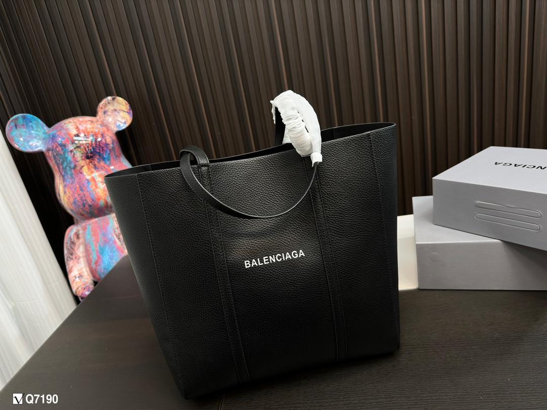 Replica Balenciaga Bag 36*29CM
