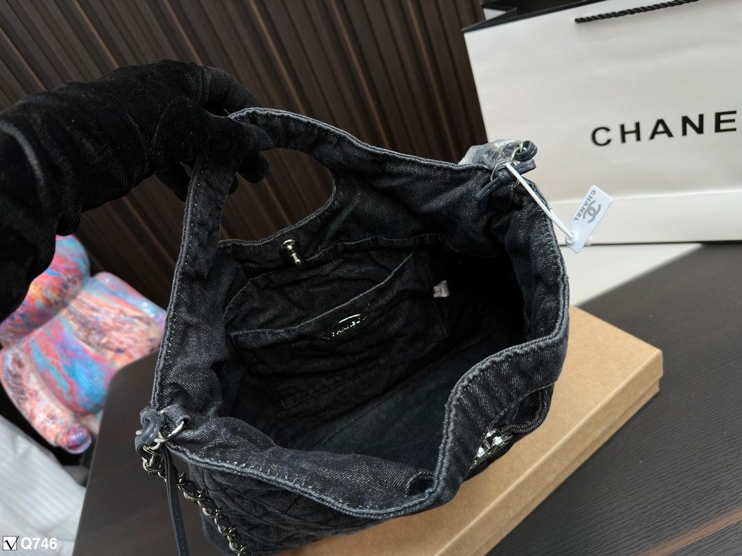 Replica Chanel Bag 37*27CM