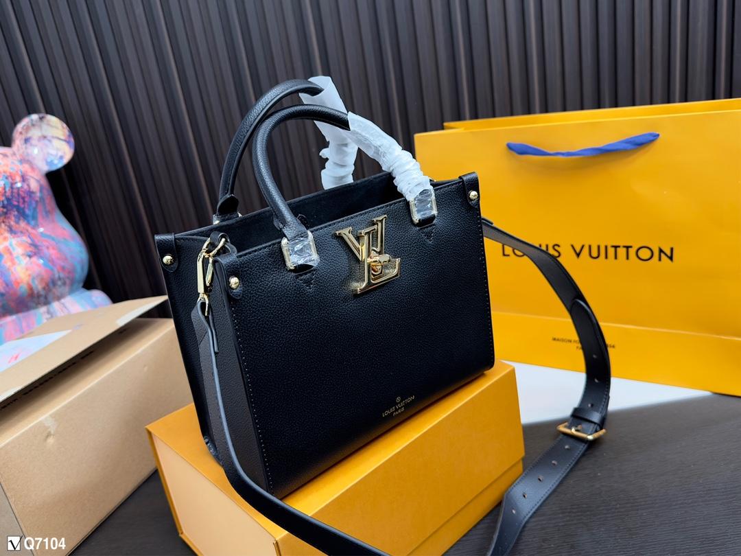 Replica Louis Vuitton Bag 23.5*18CM