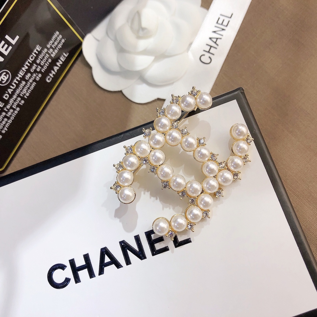Replica CHANEL Brooch