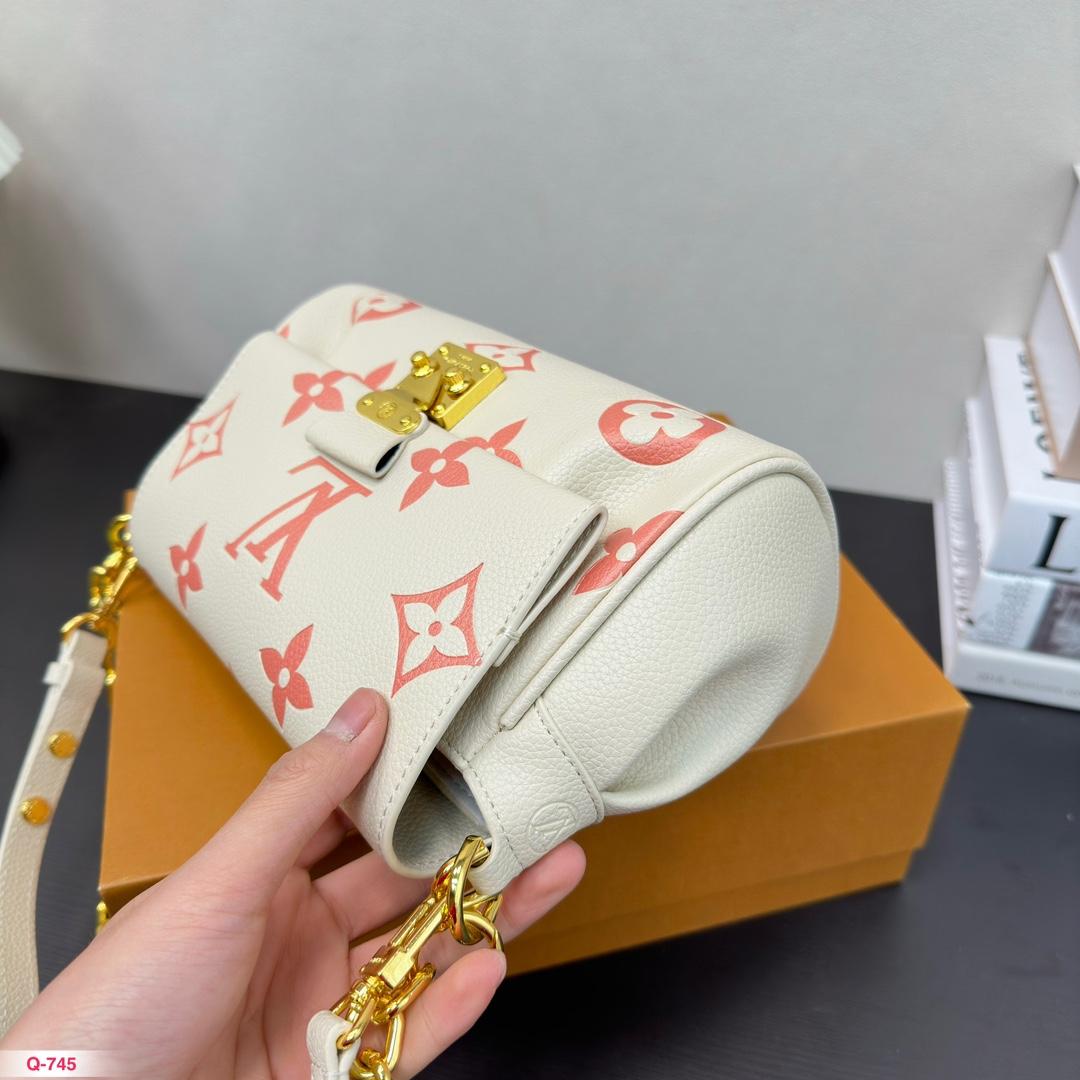 Replica Louis Vuitton Bag 24*15CM