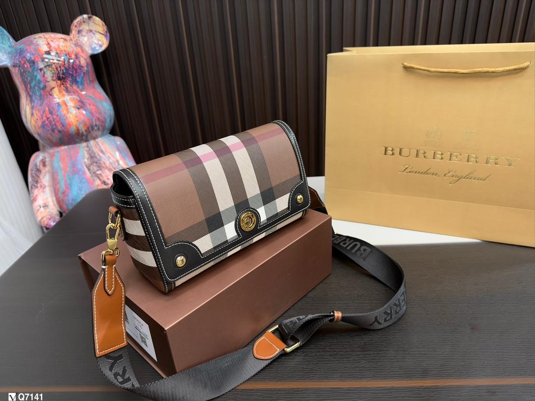 Replica Burberry Bag 15*24CM