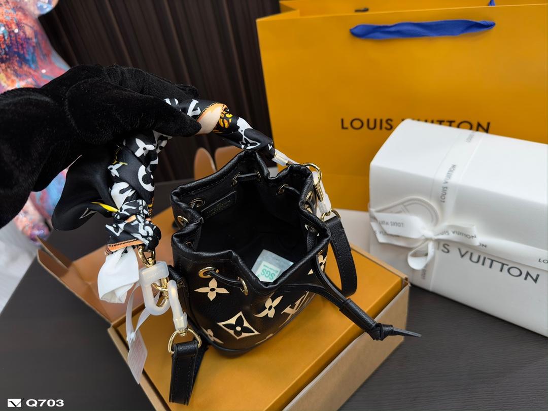 Replica Louis Vuitton Bag 13*15CM
