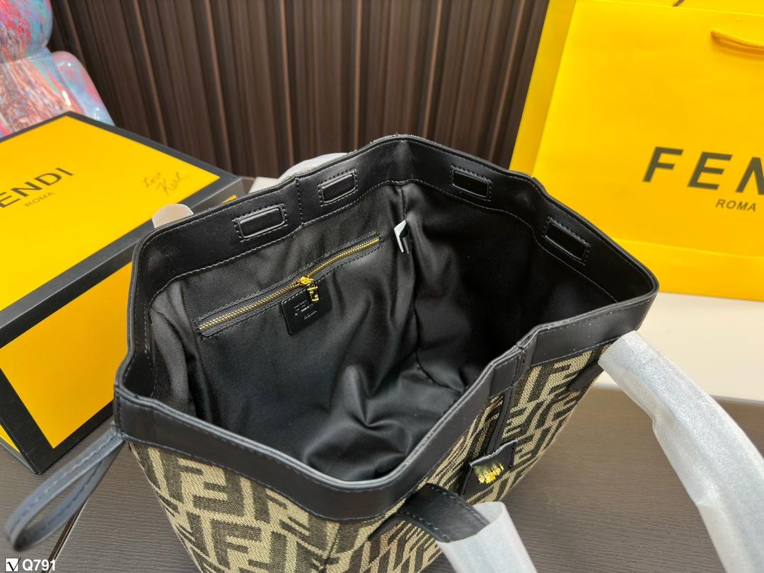 Replica Fendi Bag 27*26CM