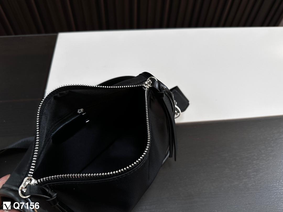 Replica Balenciaga Bag 26*18CM