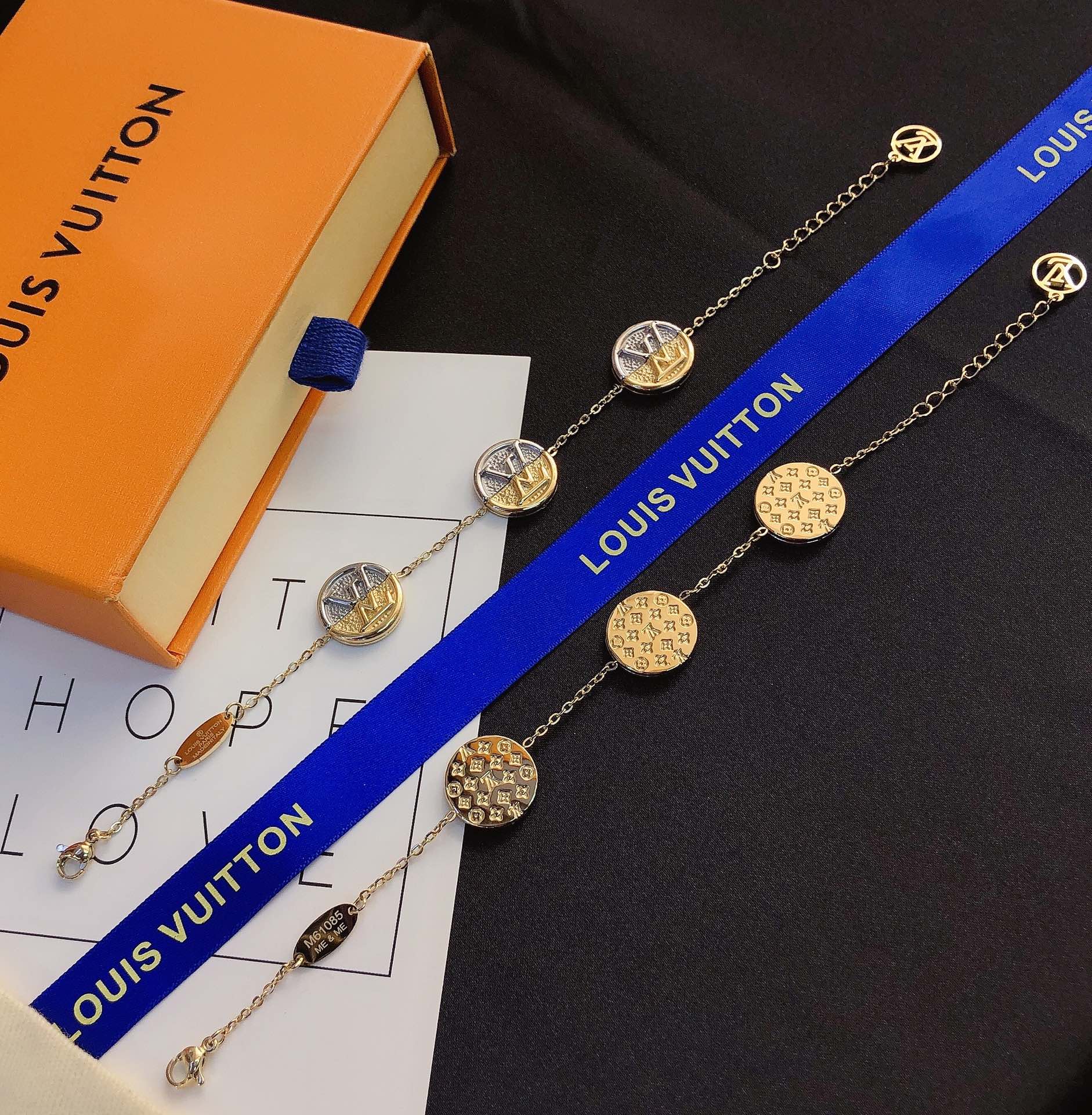 Replica LOUIS VUITTON Bracelet