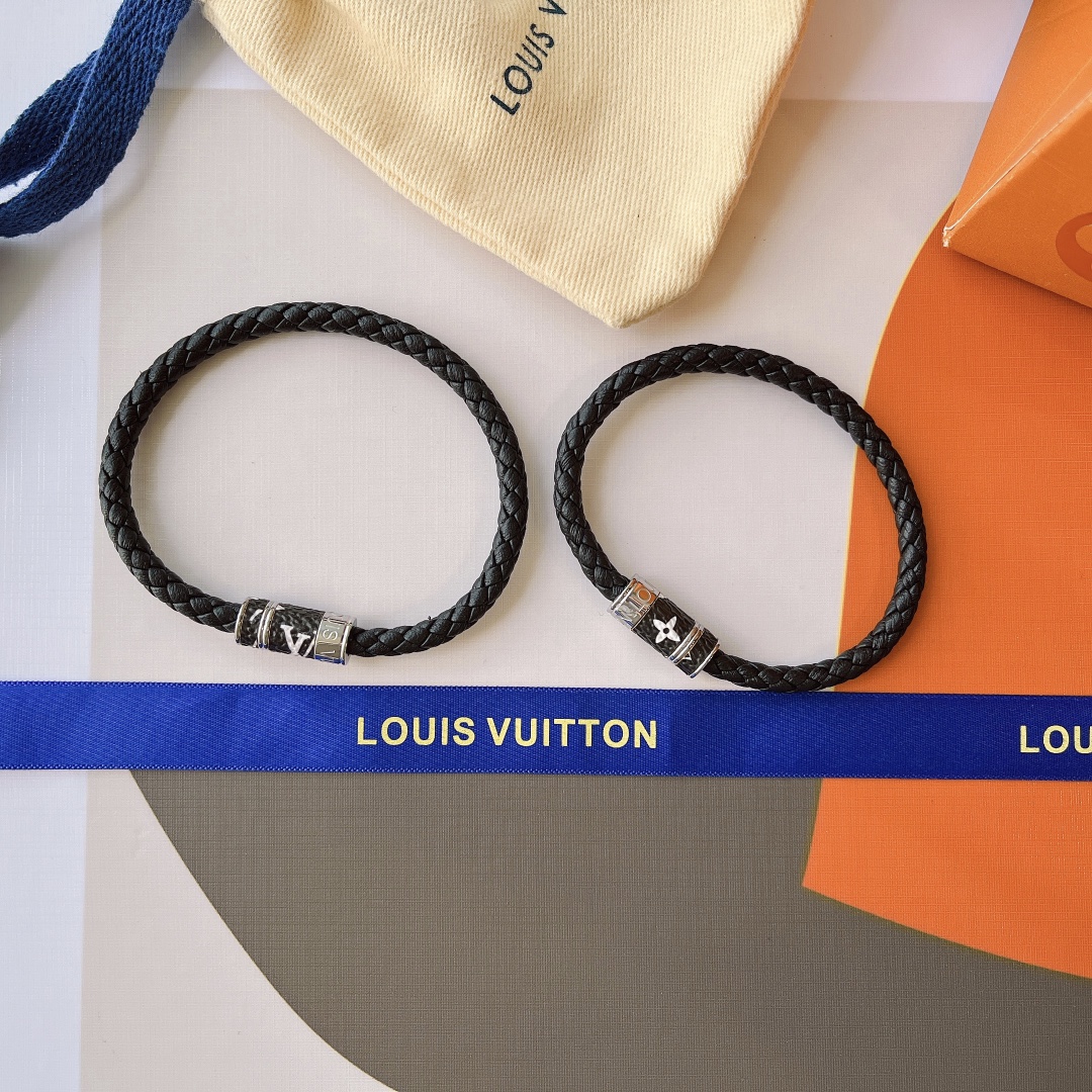 Replica LOUIS VUITTON Bangle