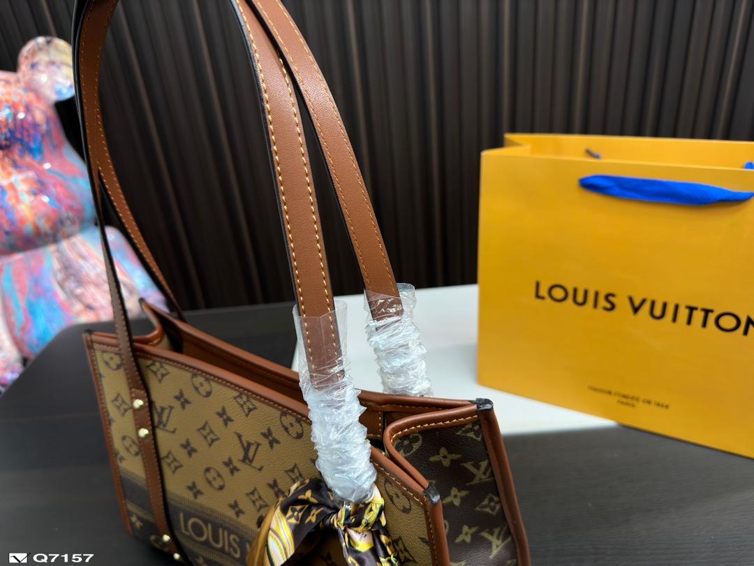 Replica Louis Vuitton Bag 32*22CM