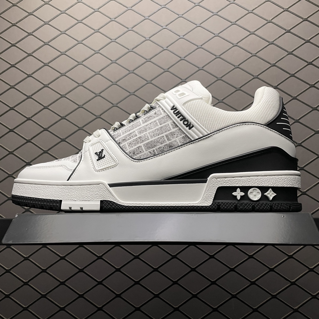 Replica Louis Vuitton Shoe Louis Vuitton LV Trainer Size 38-45 WhiteBlack