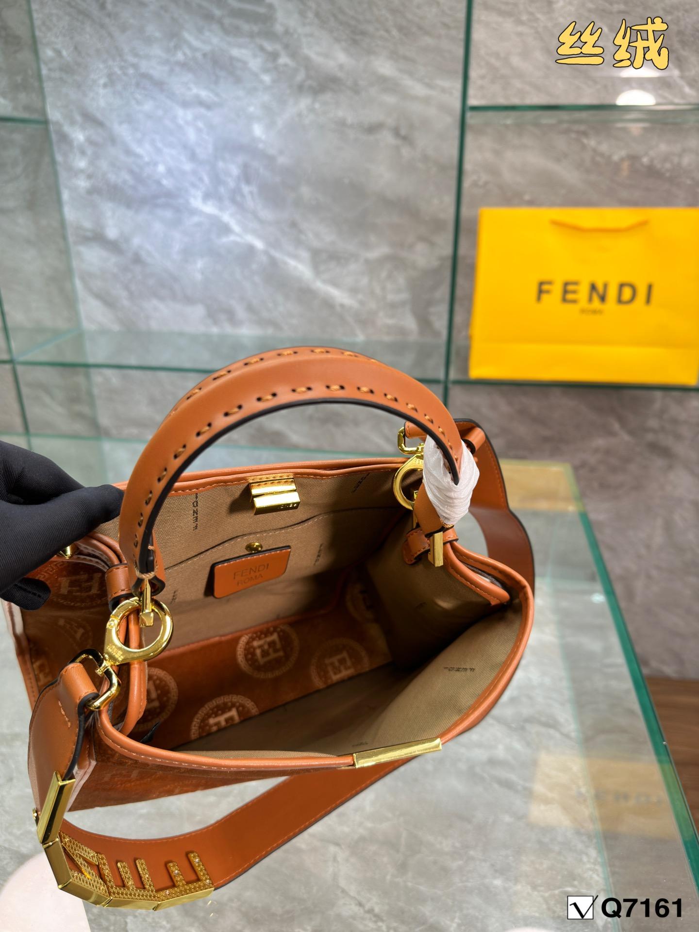 Replica Fendi Bag 30*26CM