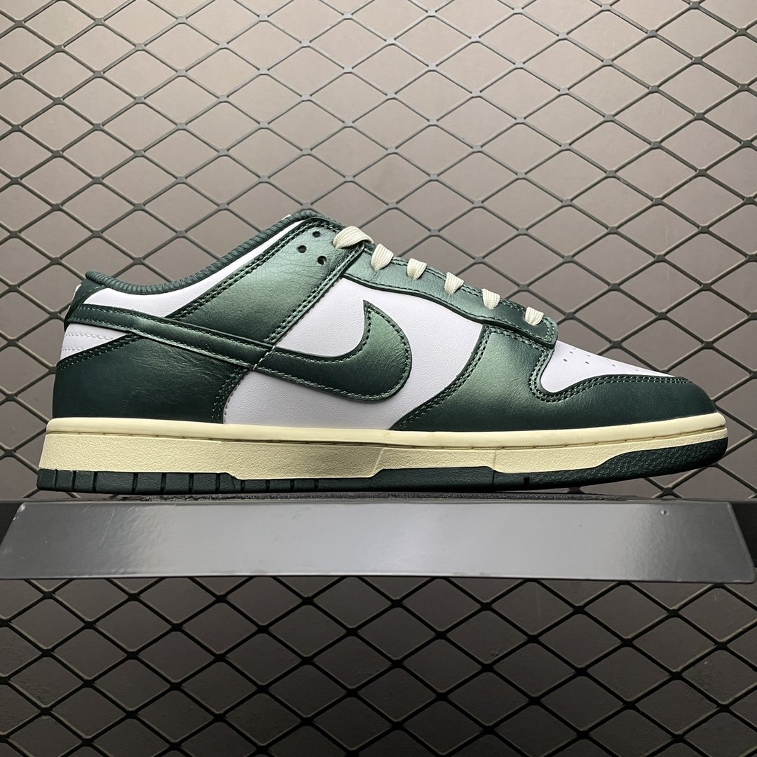 Replica Nike Dunk SB Shoe Nike Dunk Low RetroVintage Green DQ8580-100